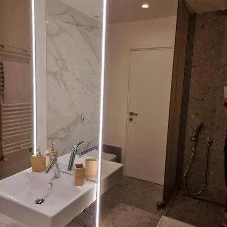 Creative & Luxury New Of Apartment