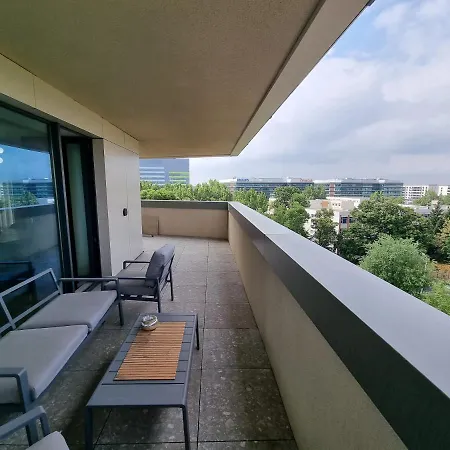 Creative & Luxury New Of Apartman