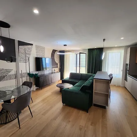 Creative & Luxury New Of *