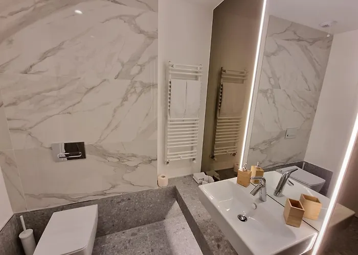 Creative & Luxury New Of