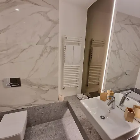 Creative & Luxury New Of