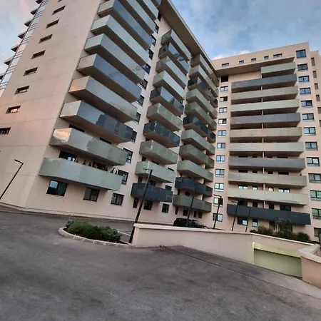 Creative & Luxury New Of * Bukurešť