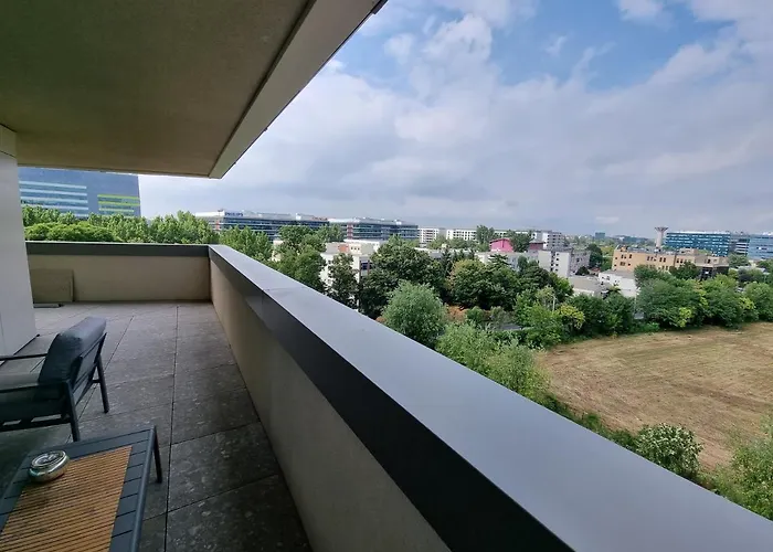 Creative & Luxury New Of *